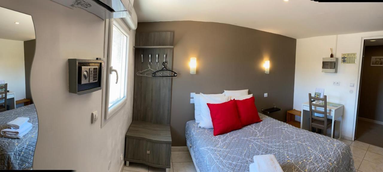 Hotel Logis La Chaumière